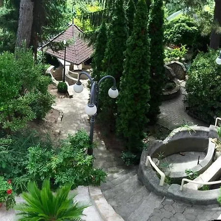 Vadvirag Panzio Guest house Budapest