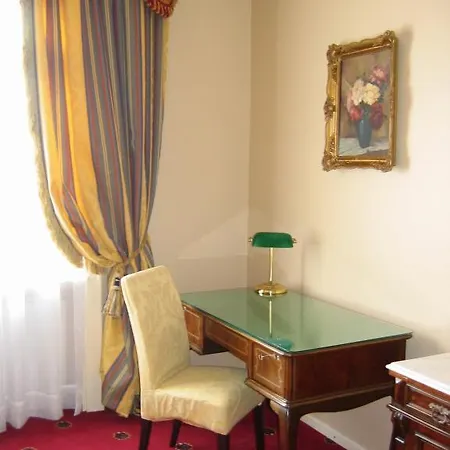 Vadvirag Panzio Budapeşte
